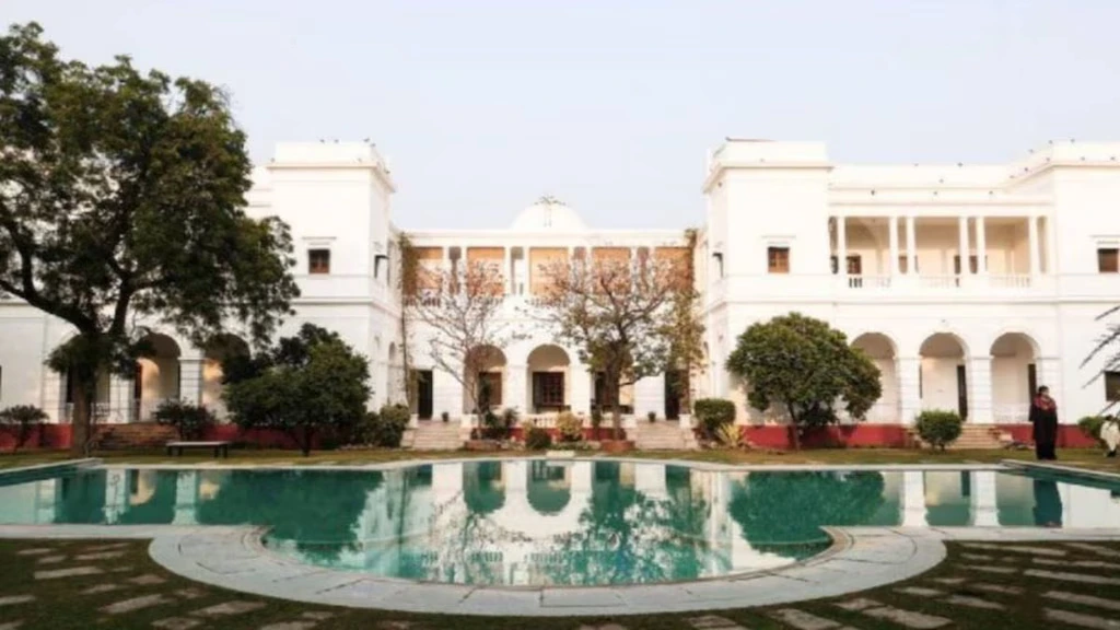 Saif-Ali-Khan-Pataudi-palace